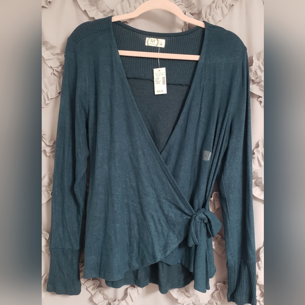 New! Maurices Wrap Sweater size Large